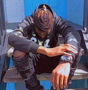 Meet your Posher, Amari